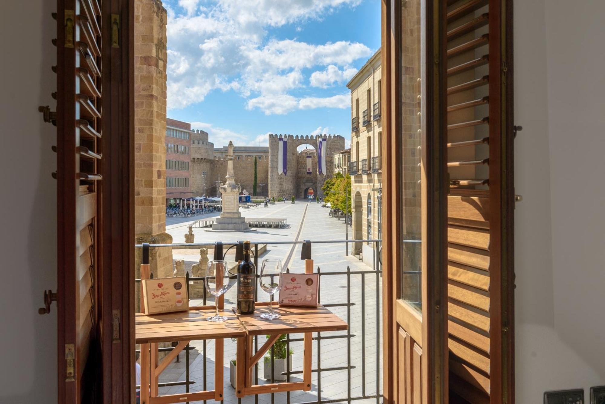 Balcony View To Avila'S Alcazar 외부 사진